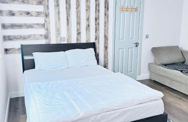 Self-contained Annex for short stay - Foto 9