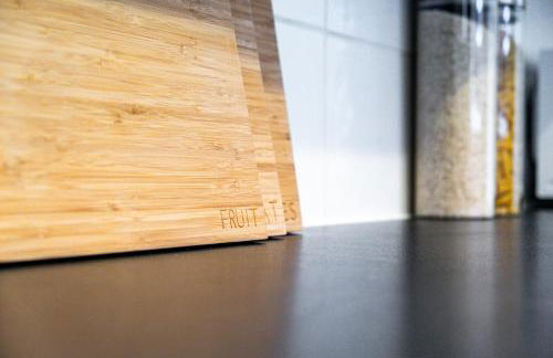 Solace Nights - Large Modern House - 4 Bedrooms - Near M6 & Spaghetti Junction - Fast WiFi - Netflix - Photo 33