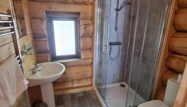 Mountain Edge Resort Lodge 1 with Hot Tub - Foto 5, Shower