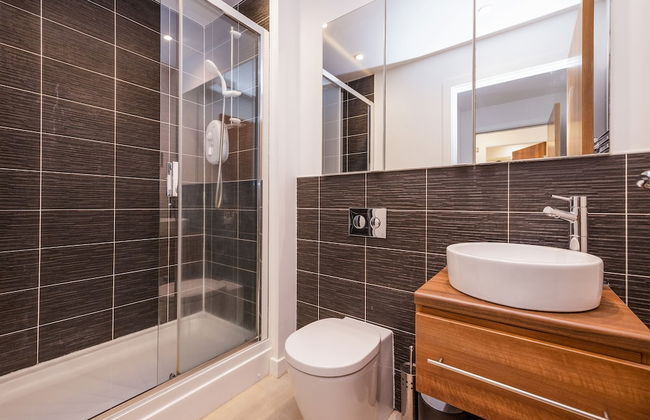 JOIVY Modern 2-Bedroom Flat Near Inverleith Park - Foto 18