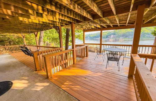 Lakefront 4BD2BADockGrillDecksFirepit-12PP - Photo 42