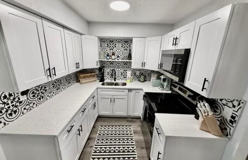 Relaxing 3BR Home Near Orlando Downtown & Parks - Foto 28