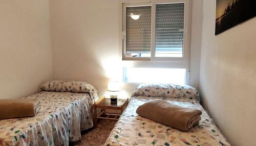 Apartamento a 3 min de la playa con aire acondicionado y parking - Photo 3