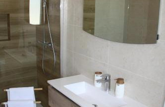 MEL'S HOUSE - Photo 30