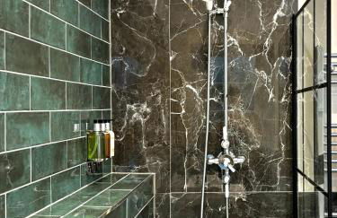 St Johns Jailhouse by the Castle - Photo 34