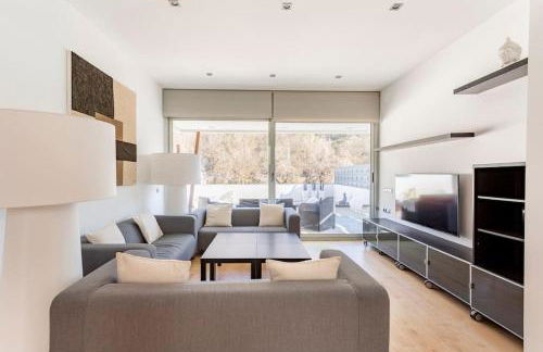 Exclusiva Villa de Lujo con piscina - Foto 4