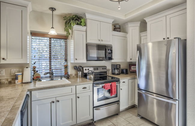 2brdowntown Occmountain Views & Grill - Photo 9