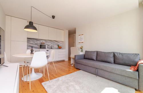 HostWise – Modern & Cozy Flat | Near the Beach - Foto 11