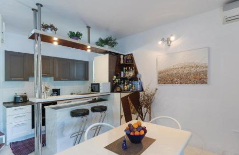 Three-Bedroom Holiday Home In Opuzen - Foto 18
