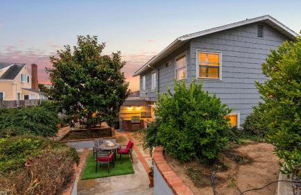 Point Loma Home w Putting Green Firepit Game Room Beach Access Zola Street by AvantStay - Foto 54