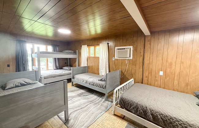 Portage Lakeside Cabins - Photo 32