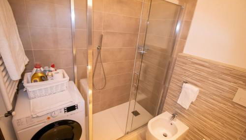 Casa Franz in Val di Fassa by Zoom In Earth - Foto 5, towels, Shower