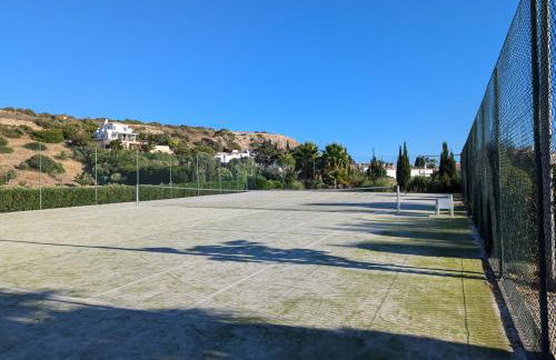 Luxury 3-bedroom apartment at high-end Praia da Luz - Photo 39