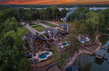 Blue Heron & Gray Fox by Avantstay 2 Lakefront Homes, Sleeps 44 Pool, Dock, Theater - Foto 160