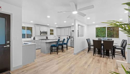 Ski Lover's Paradise- 7BR Villa Near Top Resorts home - Foto 5