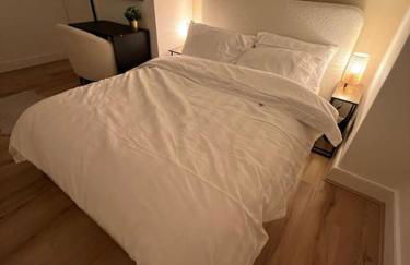 Whole House Modern Two Bedroom in Newcastle - Free Parking - Foto 4