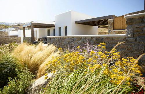 Bonzoe Suites & Villas - Photo 139