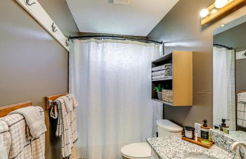 Steps to White River Cabin Retreat with Dock Access - Foto 17