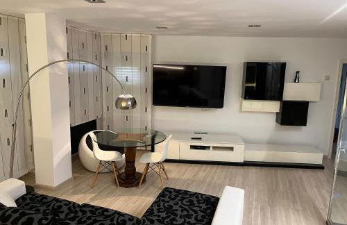 Black and White Suitte "Marques" - Foto 6