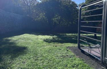 Glamping Pod with Hot Tub in Orchard - Foto 10