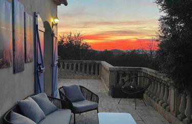 Small Provencal Castle with Swimming Pool, Tennis, Gym & Calm - Foto 54