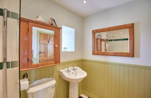 Host & Stay - The Hayloft - Photo 19