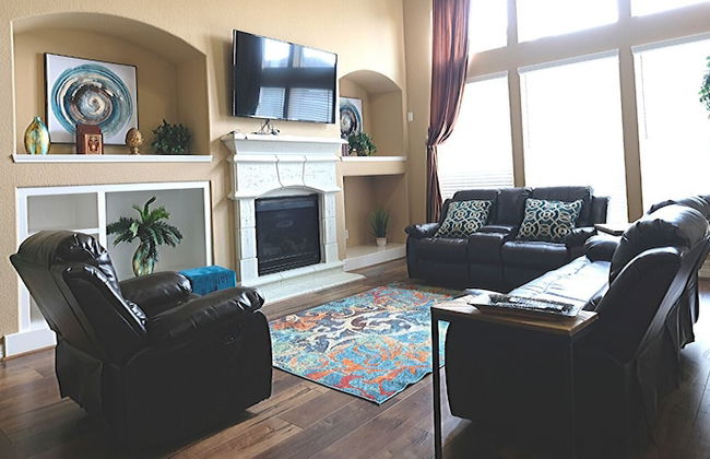 6Bdrm 4.5Bath 8Beds - HOME BIG AS TEXAS - Foto 22