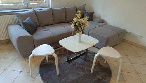 Geräumige helle Wohnung im grünen Taunus mit Privatparkplatz - Foto 2