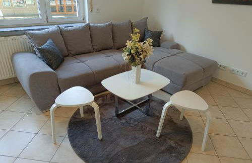 Geräumige helle Wohnung im grünen Taunus mit Privatparkplatz - Foto 2