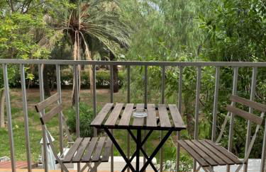 VILLA MARE - 2 beds with balcony, patio and pool and direct park access - Foto 1