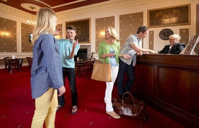 Trelawne Manor Holiday Park - Foto 2