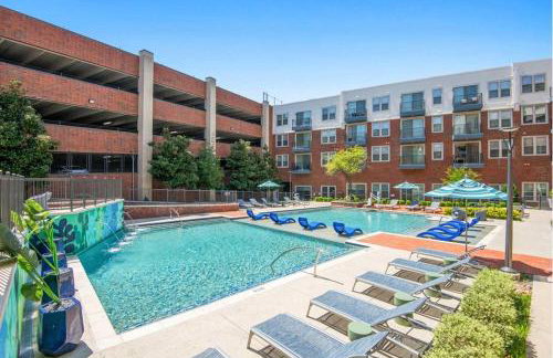 Brightshaven CoolSprings, Modern 1Bed with EV Parking in Frisco - Foto 18