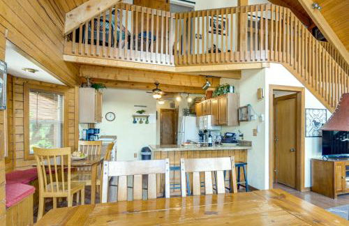 Rustic Pagosa Lakes Cabin with Deck and Grill! - Foto 11