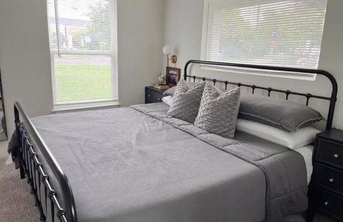 Remodeled 4BR 2BA Steps from Georgetown Square - Foto 59