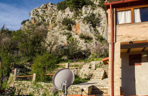 Stone house on the rock - Foto 27