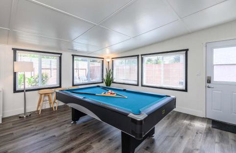 Spacious Disneyland 5 Bedroom 4 Bath House with Game Room - Foto 52