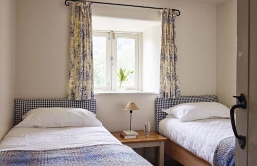 Meavy Barn - Photo 5