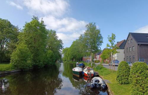 Moderne Ferienwohnung direkt am Kanal / Neubau - Foto 2
