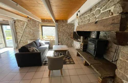 Maison de pêcheur BORD DE MER bois et pierre 6-8 pers - Foto 1