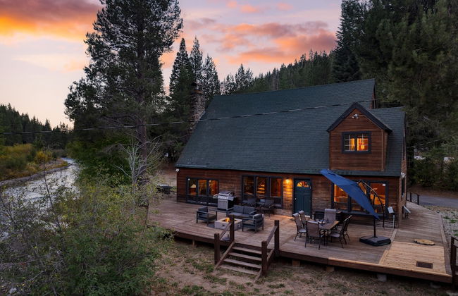 Riversong Lodge by Avantstay Sauna Hot Tub On The Truckee River - Photo 37