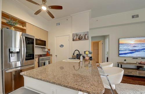 Ocean View Suite by Convention Center & Beach - Foto 35