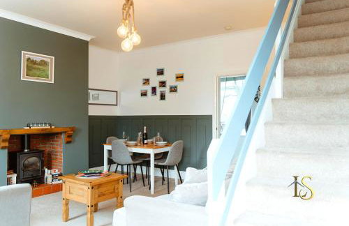 *Luke Stays Oswald Terrace* - Foto 35