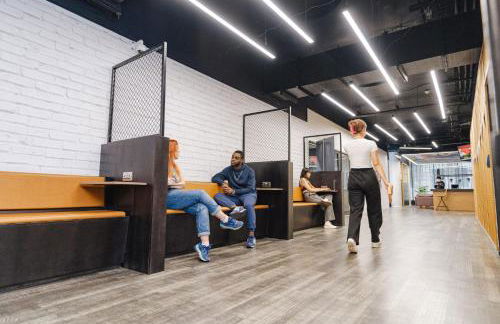 For Students Only Canvas Manchester - Foto 89