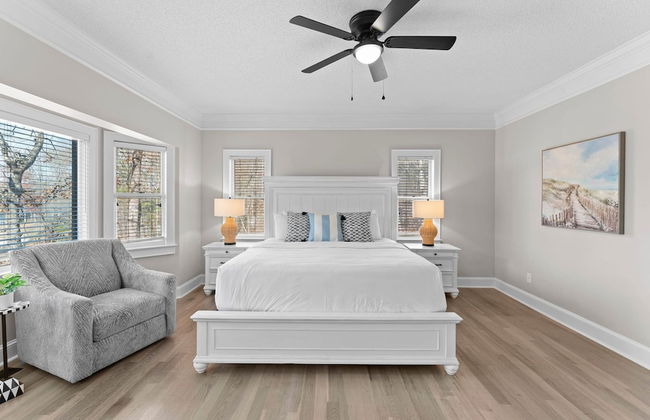 Winding Down by Avantstay Sleeps 20 Dock View - Foto 24