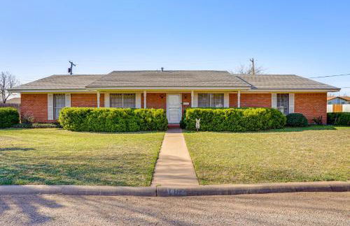 Family Friendly Peaceful Home in Stamford! - Foto 1