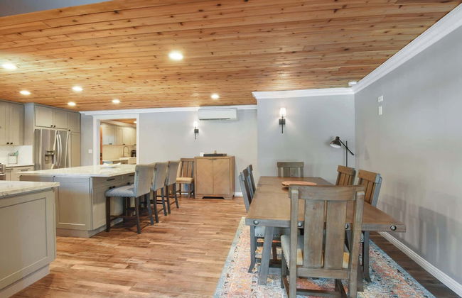 Alpine Chalet Nature Lovers Rejoice! Chic 4 BDR - Photo 39