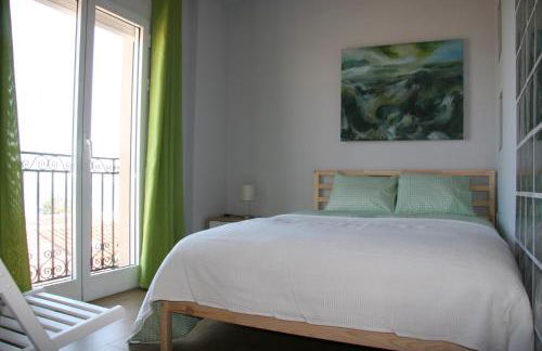 The Place to Be - Photo 10