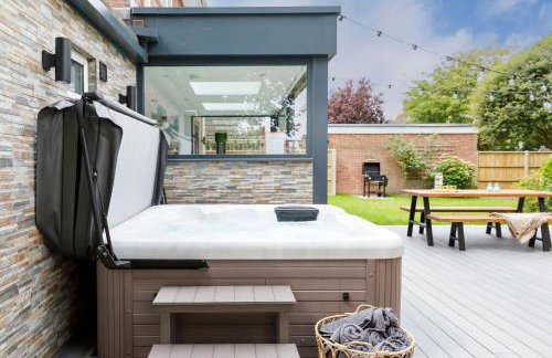 Coastal Retreat for 10 With Hot Tub - Foto 2