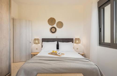 Sol Luxury Apartment - close to the beach with a private heated mini pool - Foto 10