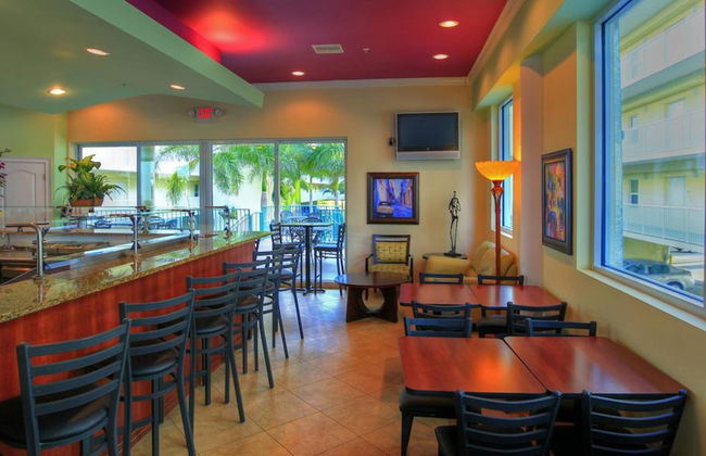 Sunset Vistas Beachfront Suites - Foto 13